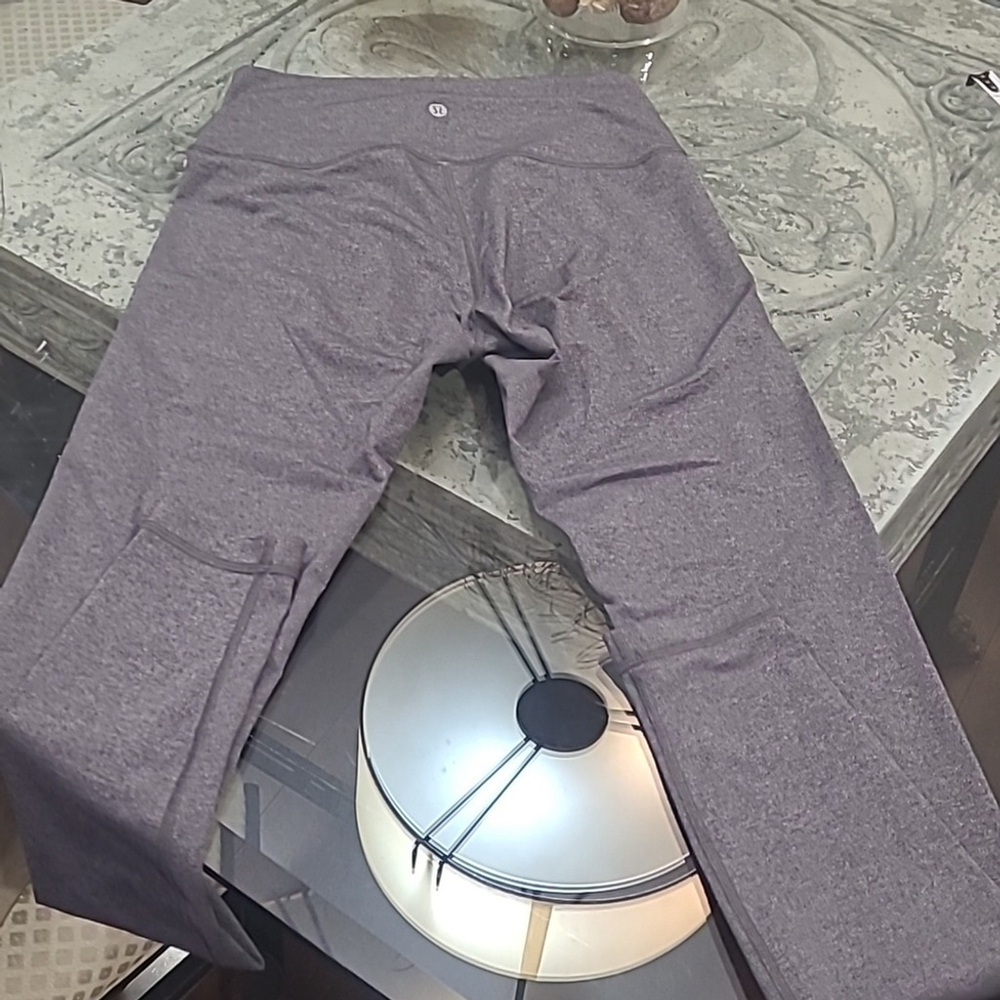 LULULEMON ATHLETICA WOMEN'S HIGH RISE LEGGING PANTS LIKE NEW SIZE 8 - Picture 7 of 8